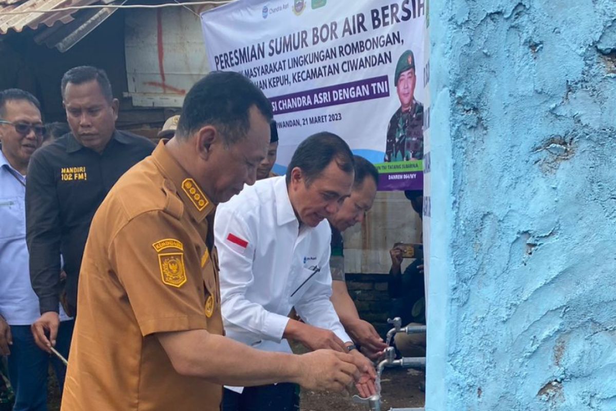 Chandra Asri bersama TNI bangun jamban sehat ramah lingkungan dan akses air bersih untuk masyarakat sekitar