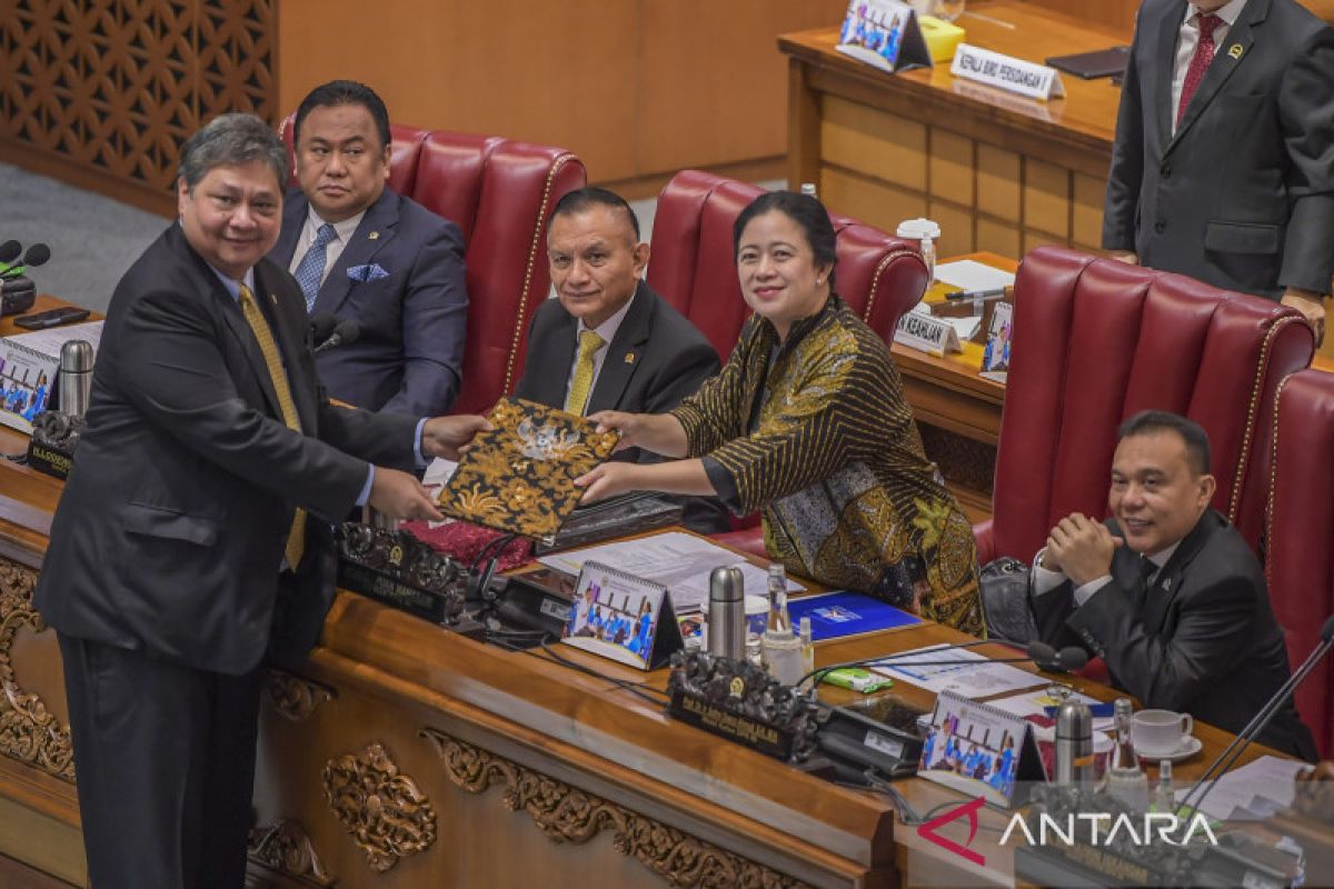 DPR setujui Perppu Ciptaker jadi undang-undang