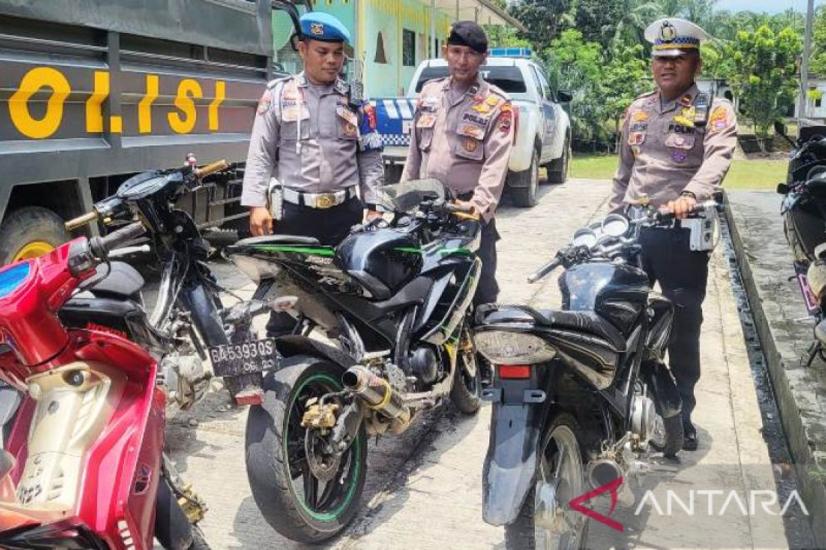 Jelang Ramadhan, Polres Pasaman Barat sikat motor berknalpot brong