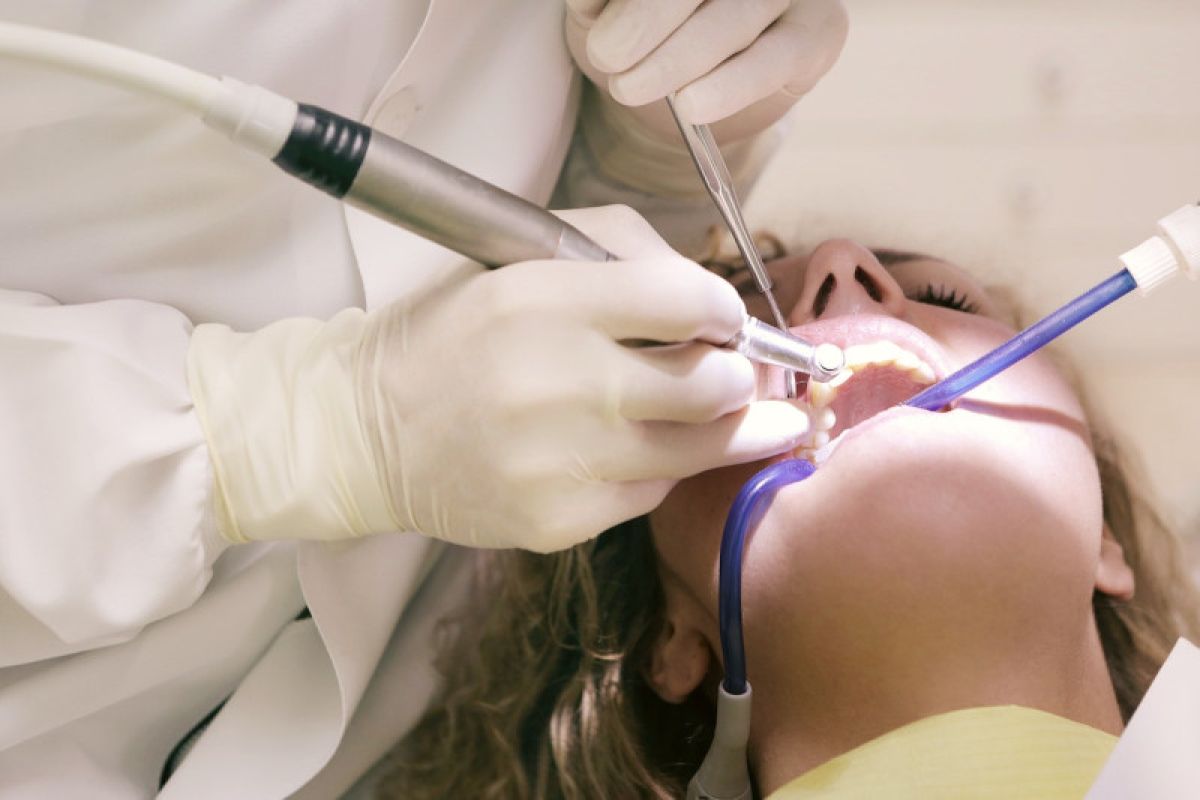 Dentis: Estetika gigi penting untuk menjaga penampilan dan kesehatan