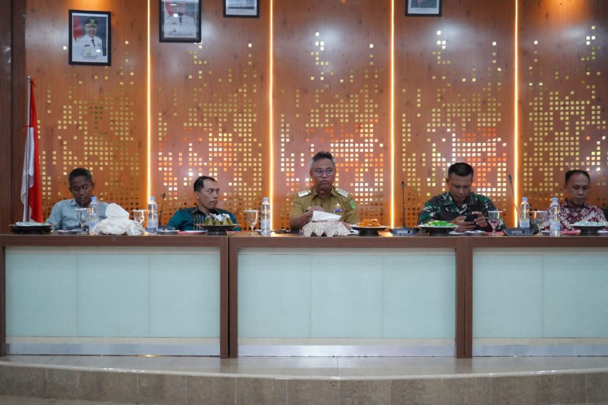 Pemkab Luwu Timur mengantisipasi kenaikan harga sembako selama Ramadhan