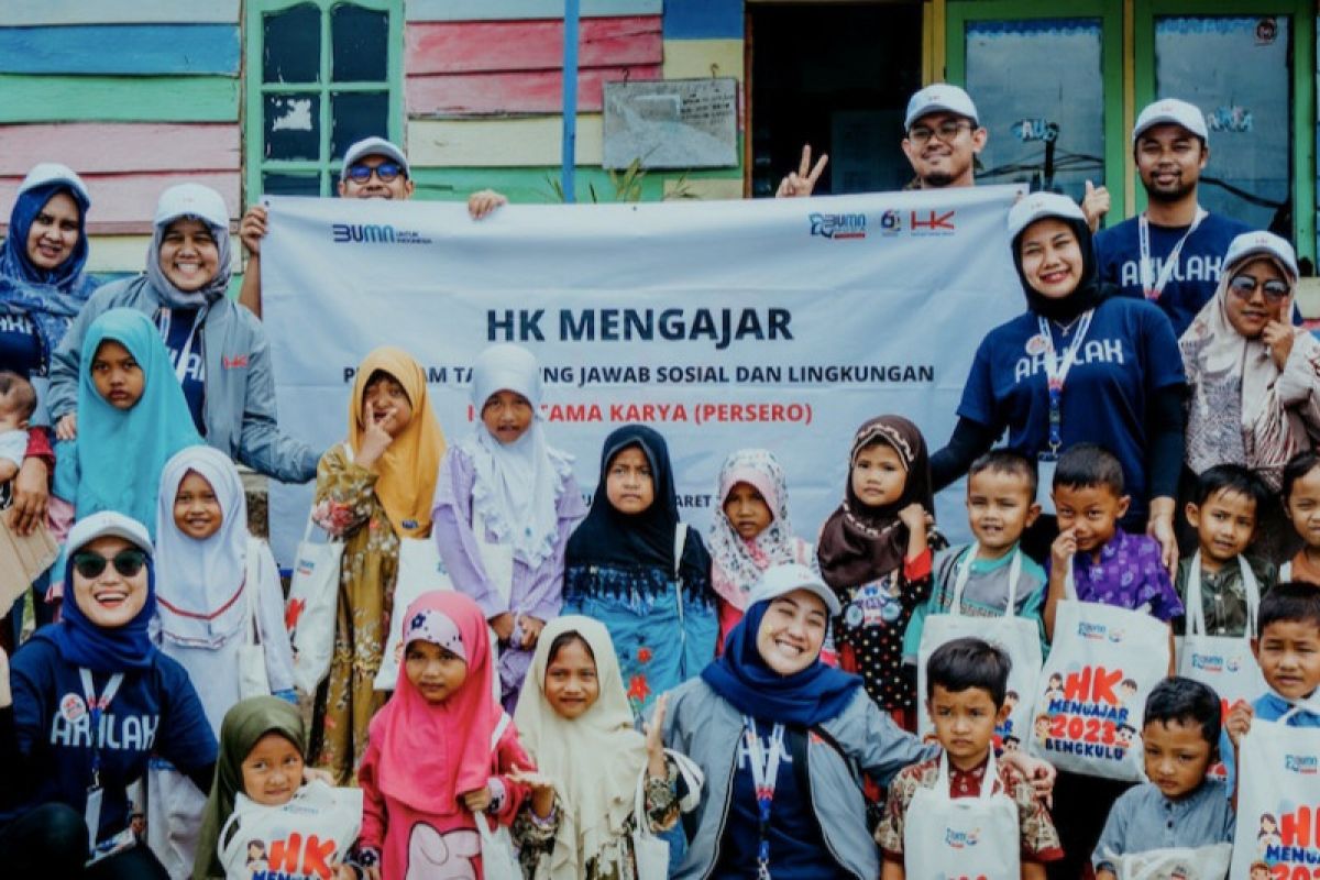 Peringati HUT Ke-62, Hutama Karya adakan program HK Peduli Pendidikan