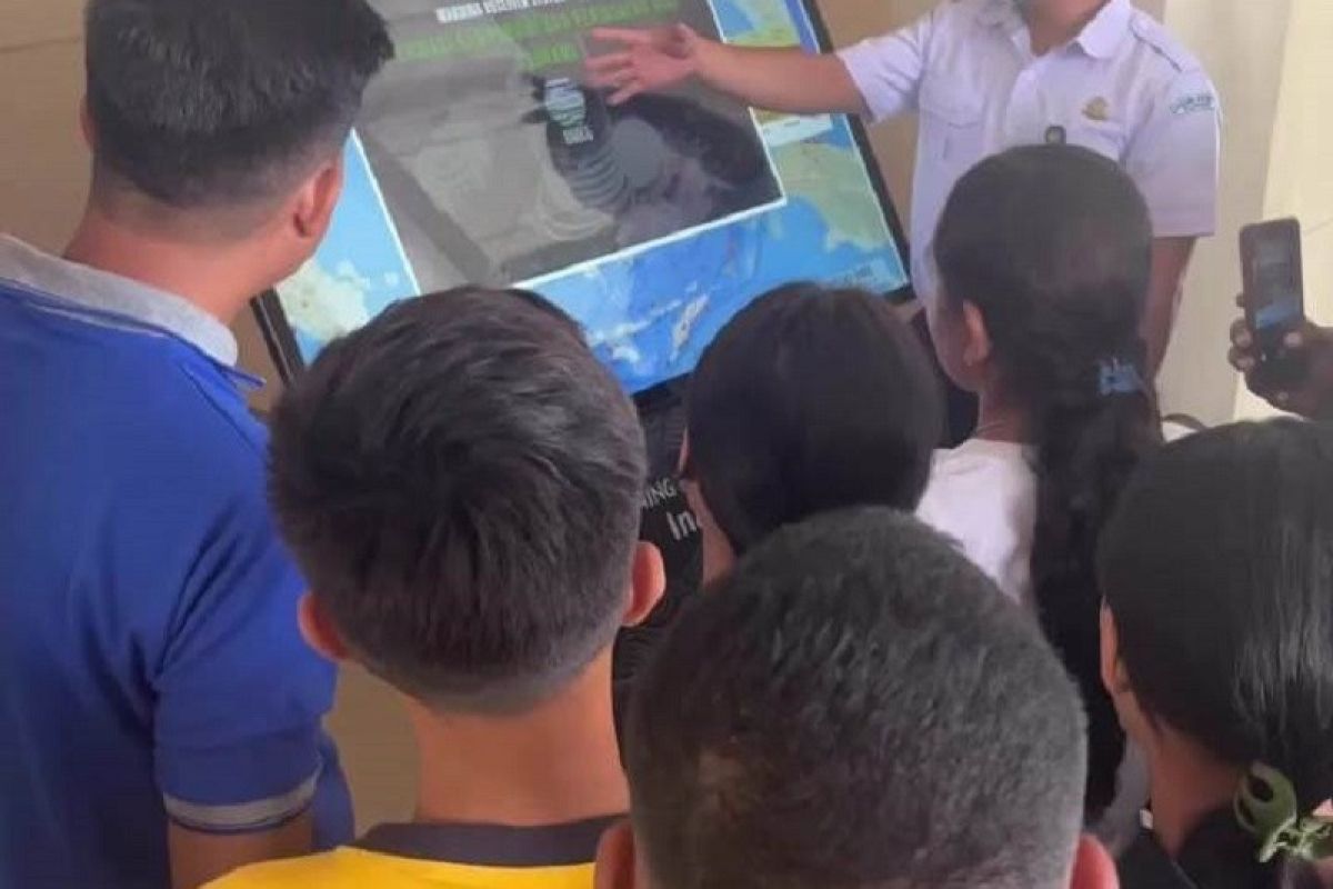 BMKG perluas informasi gempa dan tsunami pada pelajar di Kupang