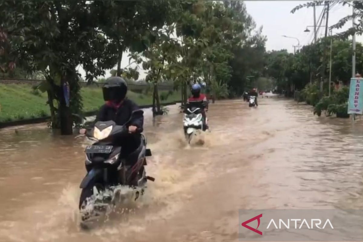 Sejumlah desa di Madiun dilanda banjir