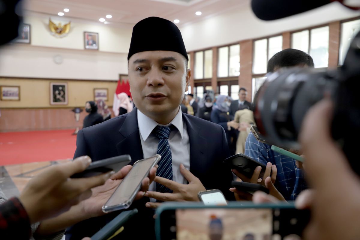 Cak Eri: Lelang jabatan Kepala Dinkopdag Surabaya diulang
