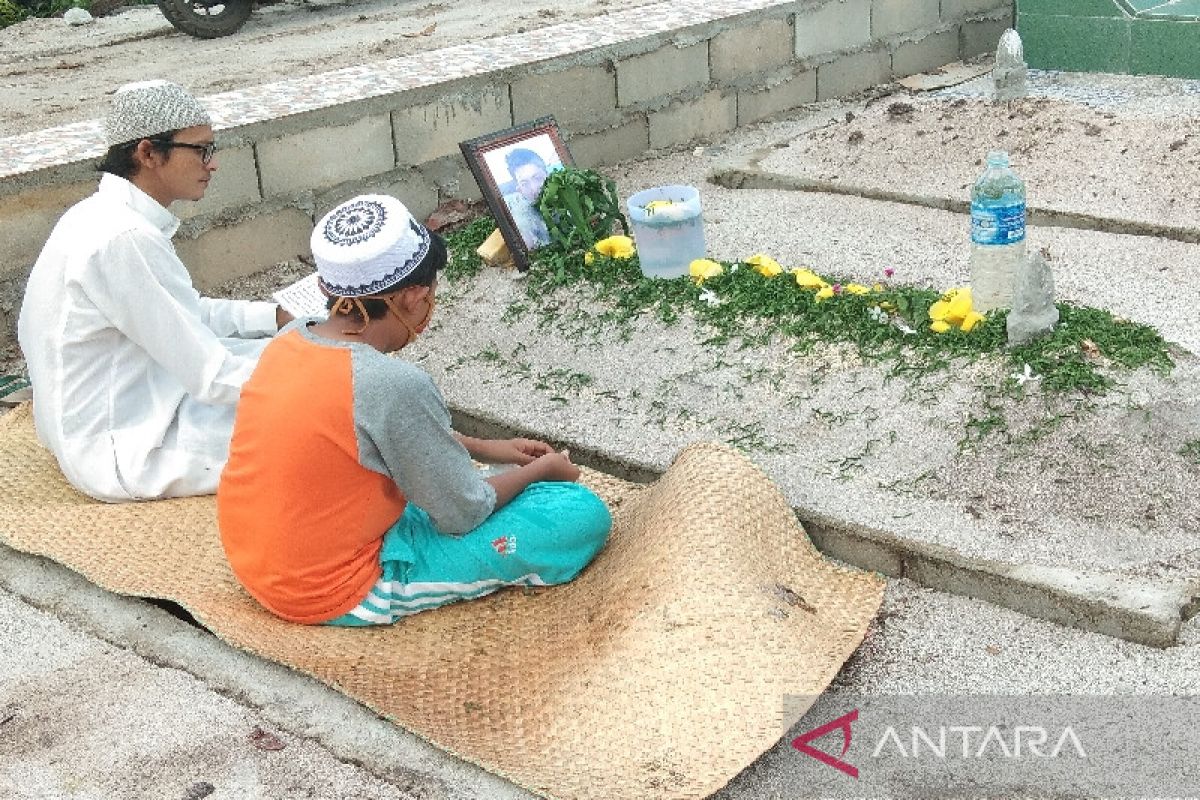 Warga Palangka Raya berziarah sambut Ramadhan