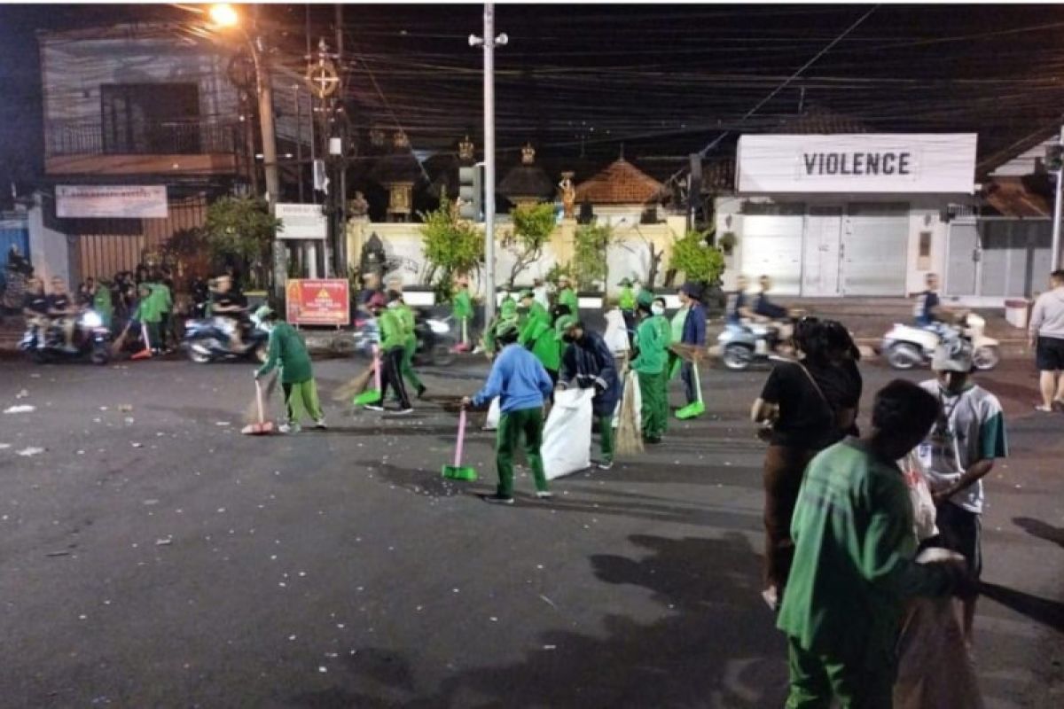 DLHK Kota Denpasar kerahkan seluruh armada bersihkan sampah Pengerupukan