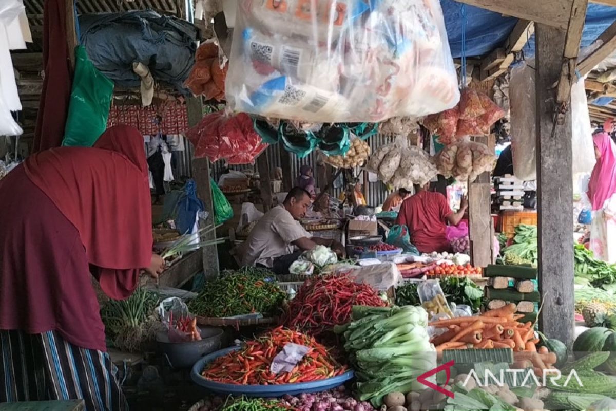 Memasuki bulan puasa harga bahan pokok di Lampung Barat naik