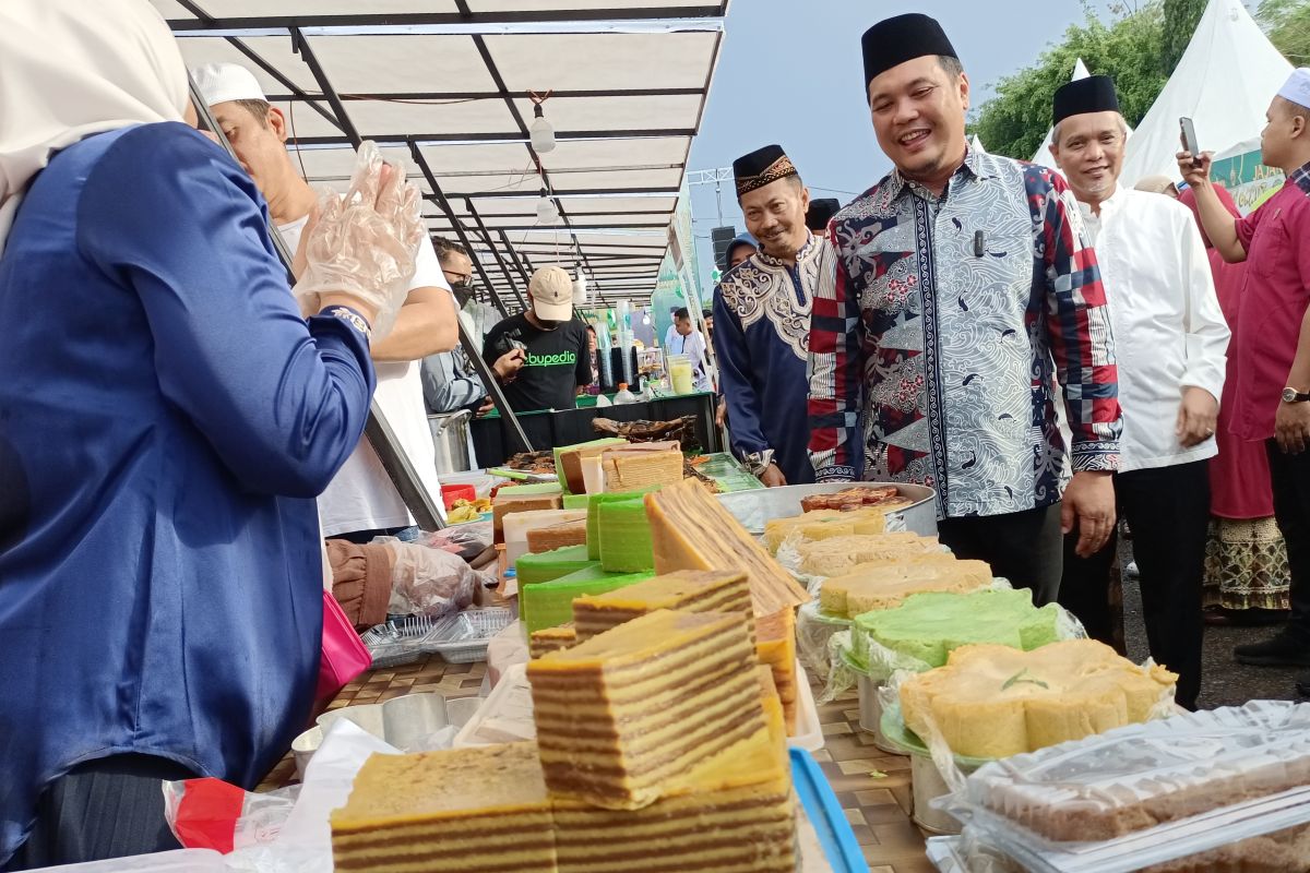 Wali Kota: Pasar Wadai Banjarbaru sarana promosi produk UMKM