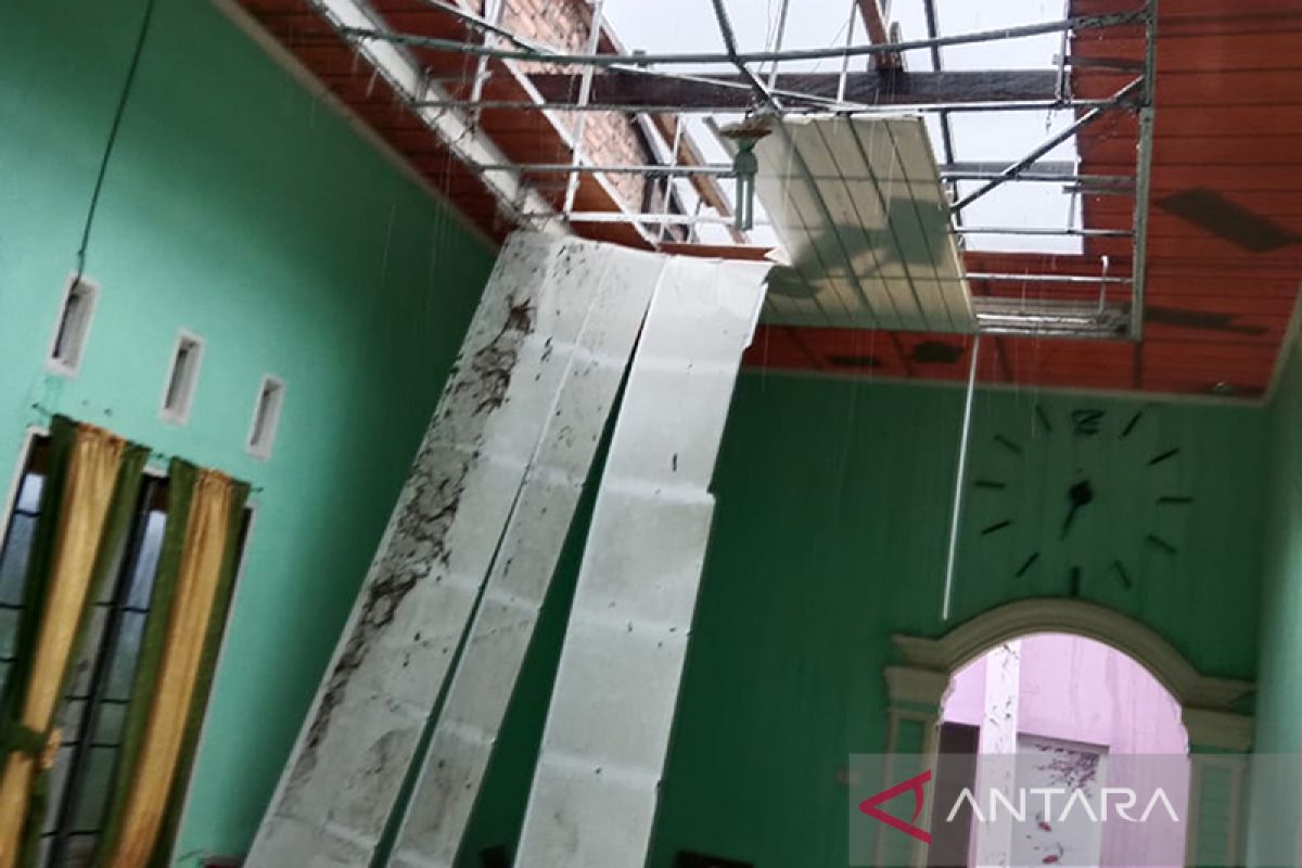 15 rumah dan masjid di Aceh Tenggara rusak akibat puting beliung, bencana jelang Ramadhan