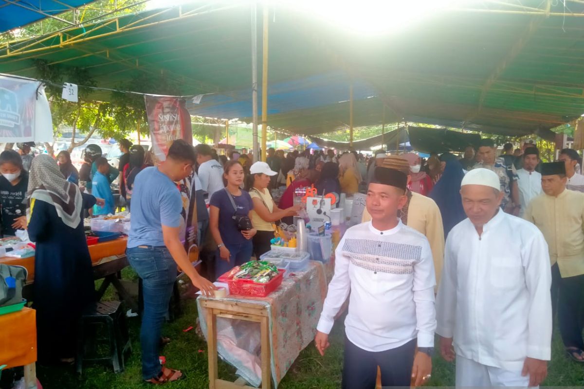 Bupati Bangka: Pasar Ramadhan mampu tingkatkan ekonomi