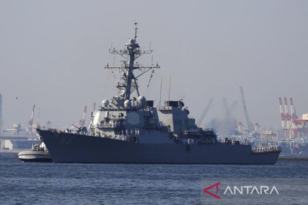 Militer China pergoki kapal perang AS di Kepulauan Nansha