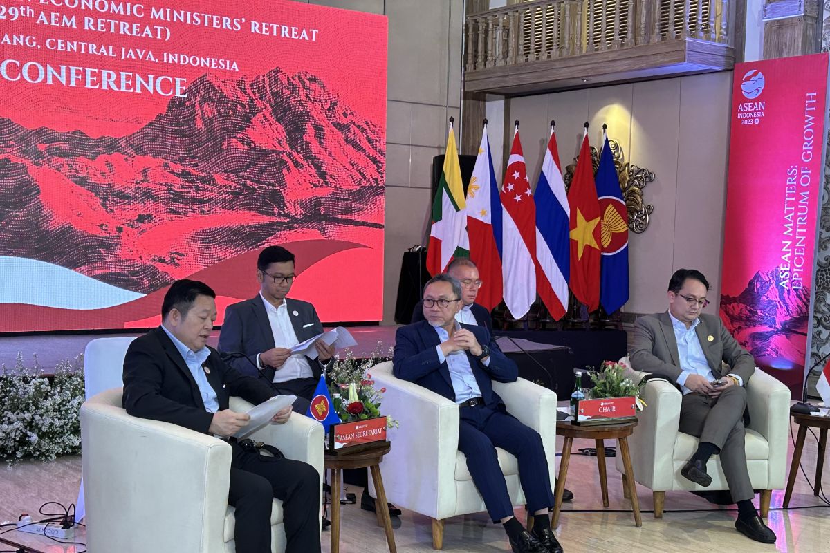 ASEAN SG lauds Indonesia promoting PEDs at 29th AEM Retreat