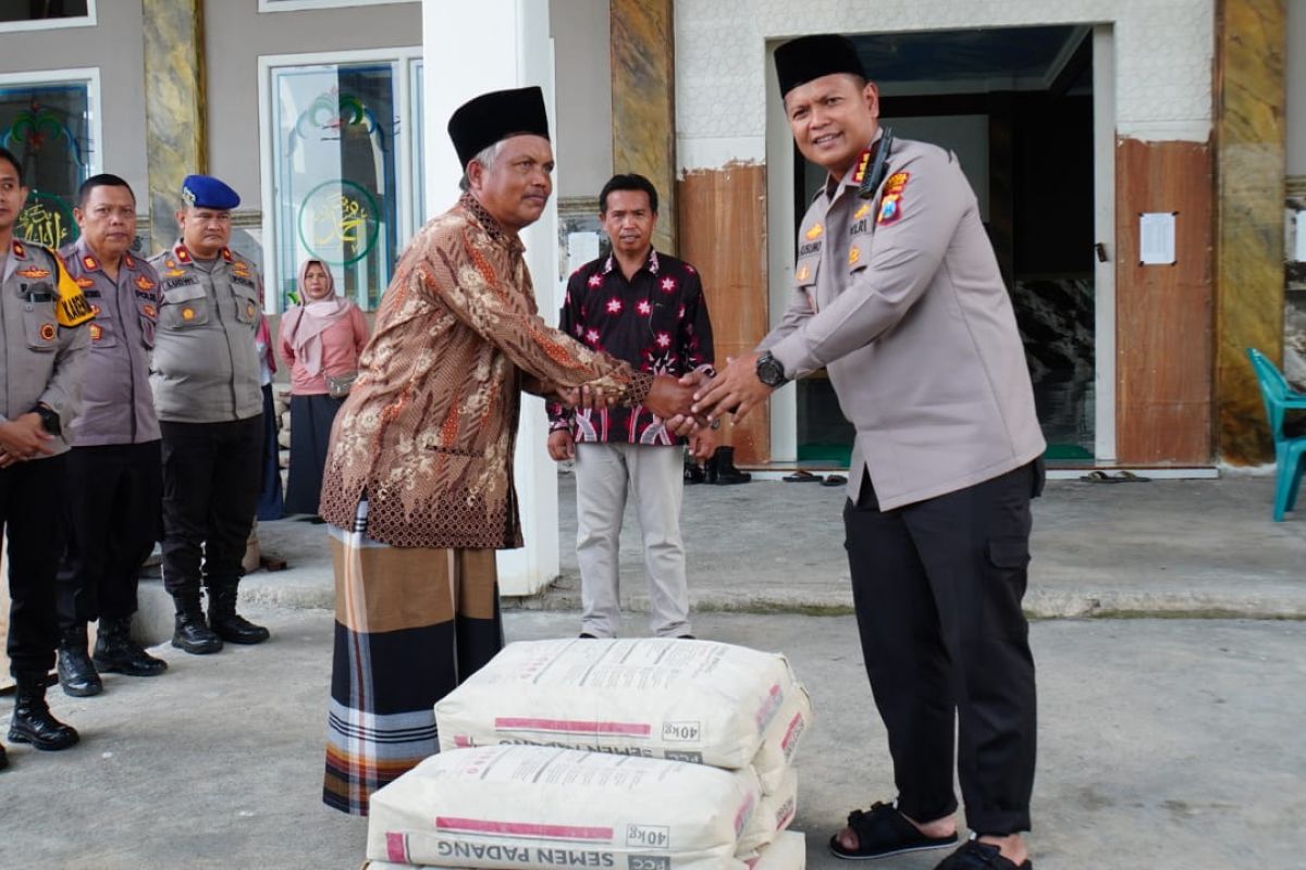 Polisi Sidoarjo masifkan bantuan untuk masjid selama Ramadhan