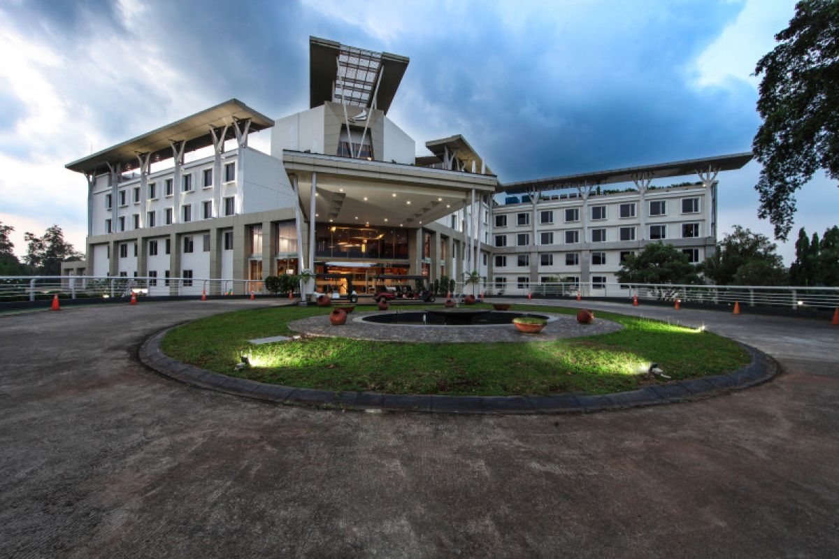 The Royale Krakatau Hotel Cilegon bangun panggung musik