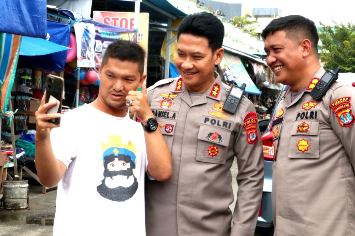 Kapolda Kaltara cek stok Sembako Tarakan di "Jumat Curhat"