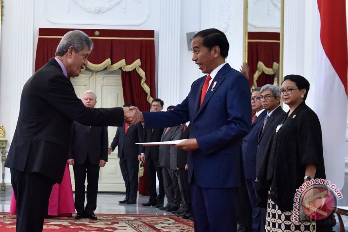 Dubes Palestina temui Presiden Jokowi di Istana Kepresidenan Jakarta