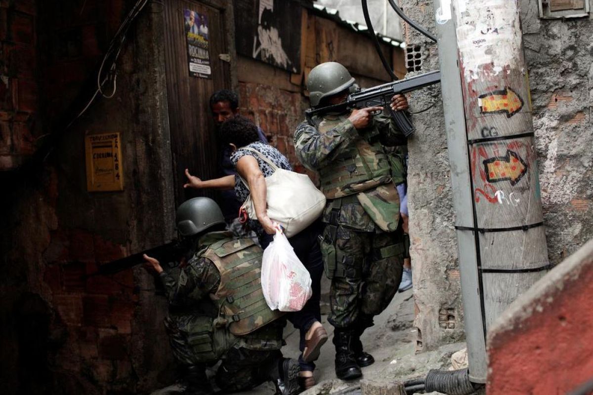Bentrok geng narkoba dan polisi di Brazil, sedikitnya 13 tewas