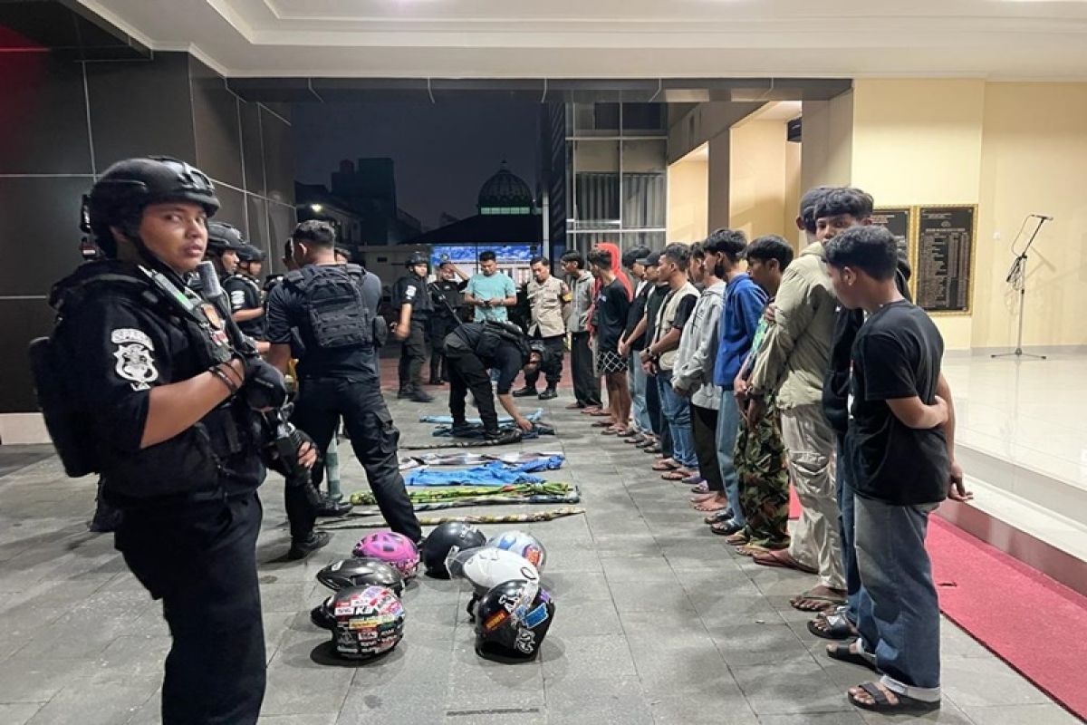 Polresta Surakarta tangkap pemuda diduga "perang sarung"