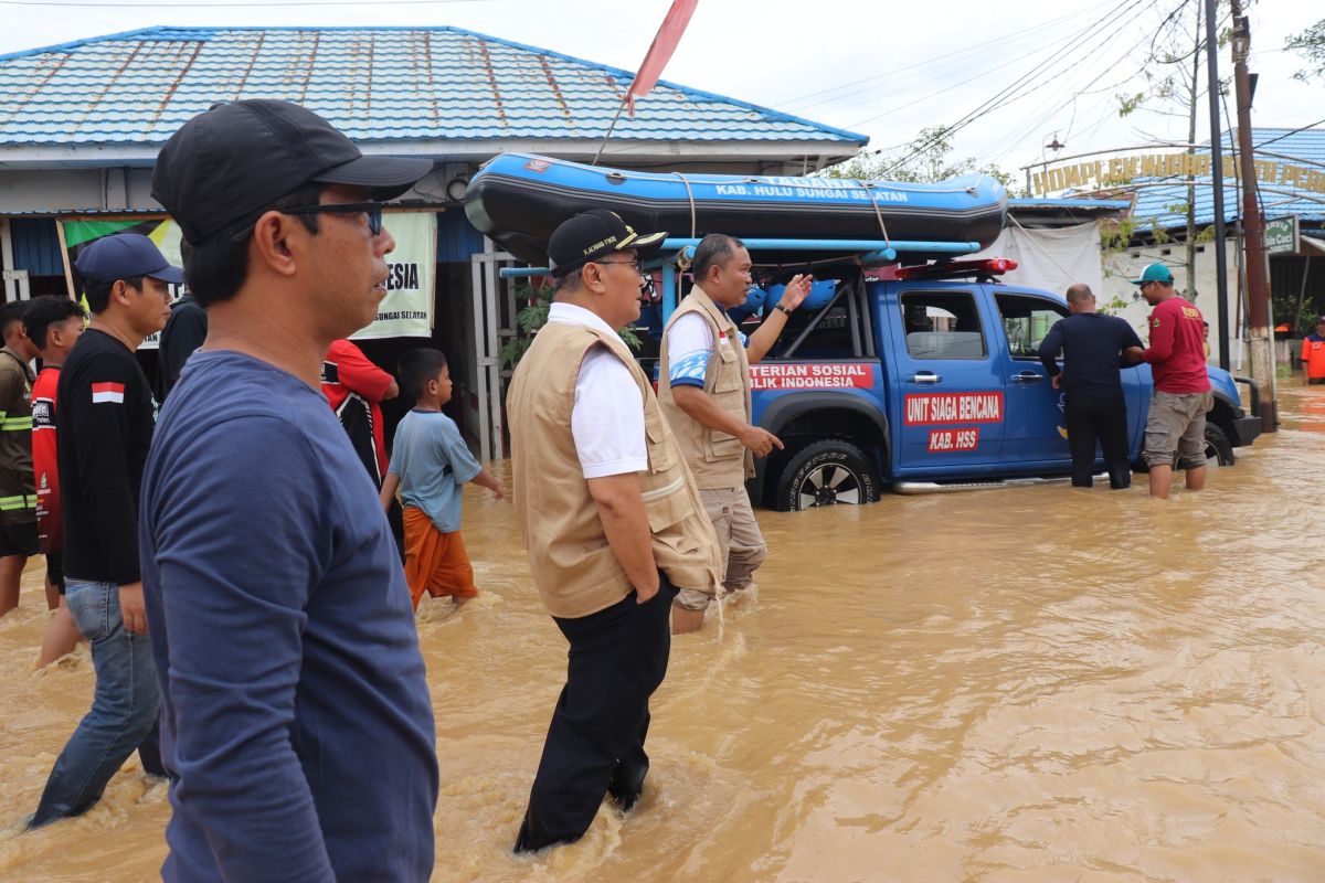 Bupati HSS pastikan penuhi kebutuhan warga terdampak banjir