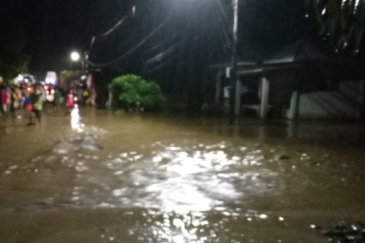 Pemkab Sigi imbau masyarakat waspada banjir di musim hujan