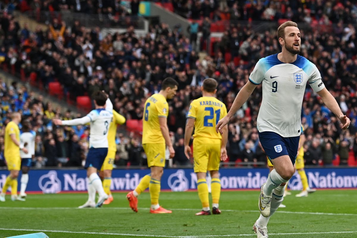 Timnas Inggris menang 2 - 0 atas Ukraina