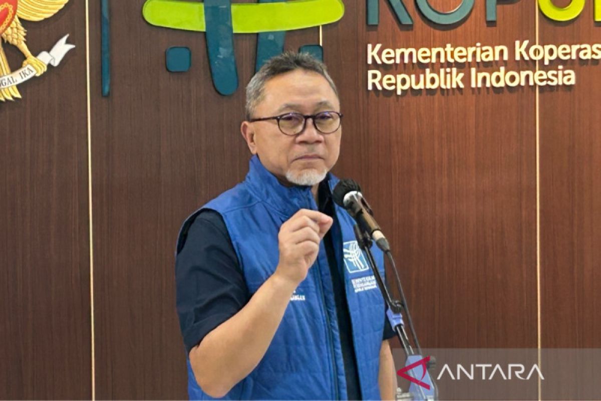 Ministry to prioritize destroying illegally imported used clothing