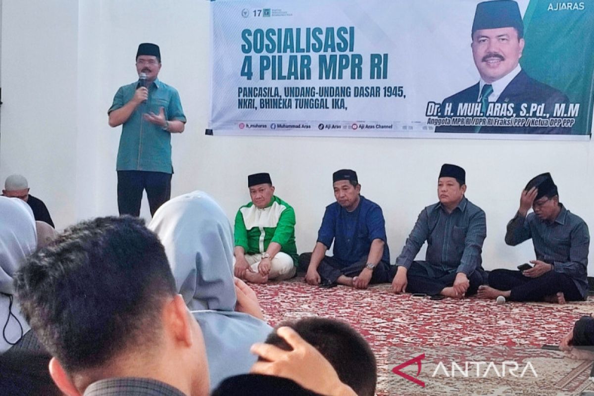 Anggota DPR RI mensosialisasikan empat pilar kebangsaan