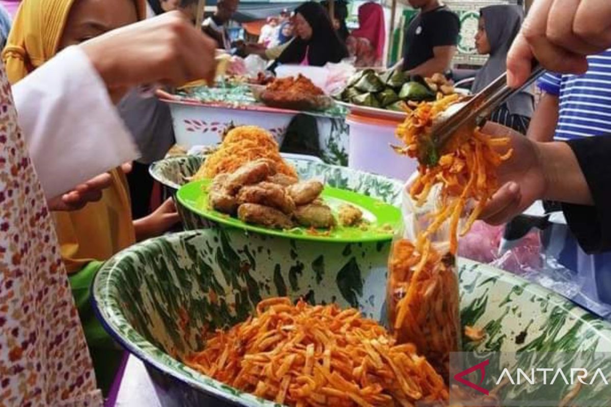 BPOM periksa takjil di Pasar Pabukoan  Batusangkar