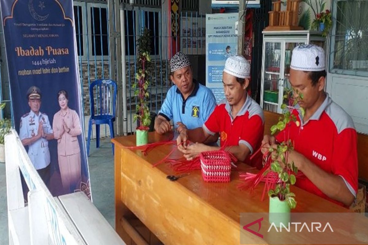 Lapas Kotabaru fasilitasi warga binaan tetap mandiri di Bulan Ramadhan
