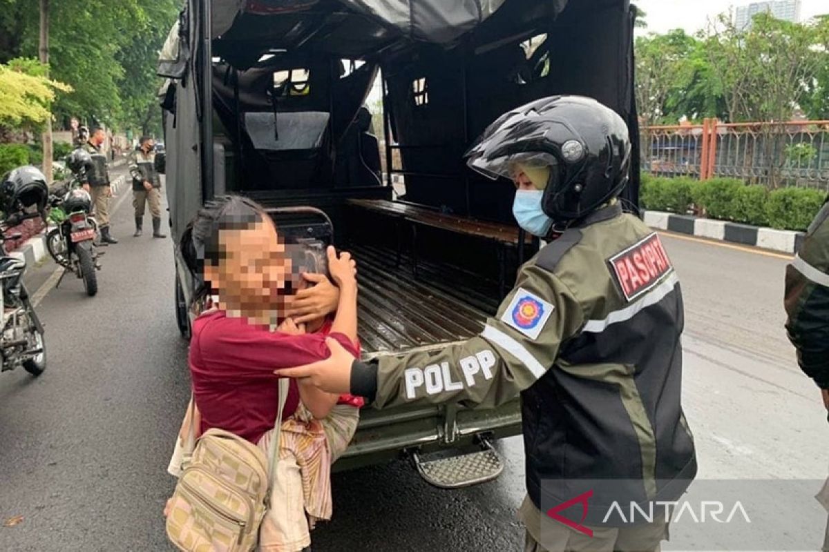 Dinsos Semarang intensifkan patroli cegah pengemis musiman