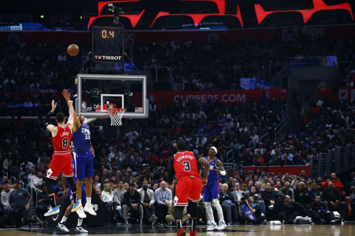 Batum pimpin kemenangan Clippers atas Bulls 124-112