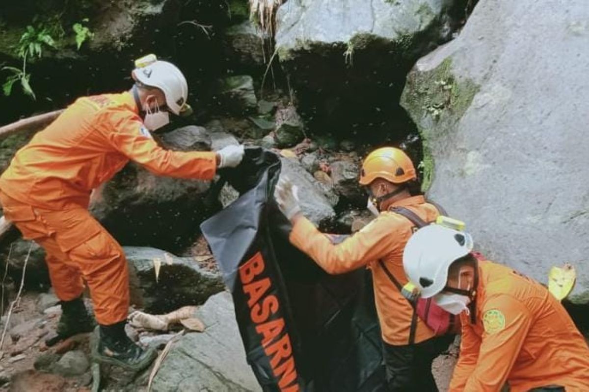 Tim SAR temukan warga Ternate yang  hilang di hutan dalam kondisi meninggal