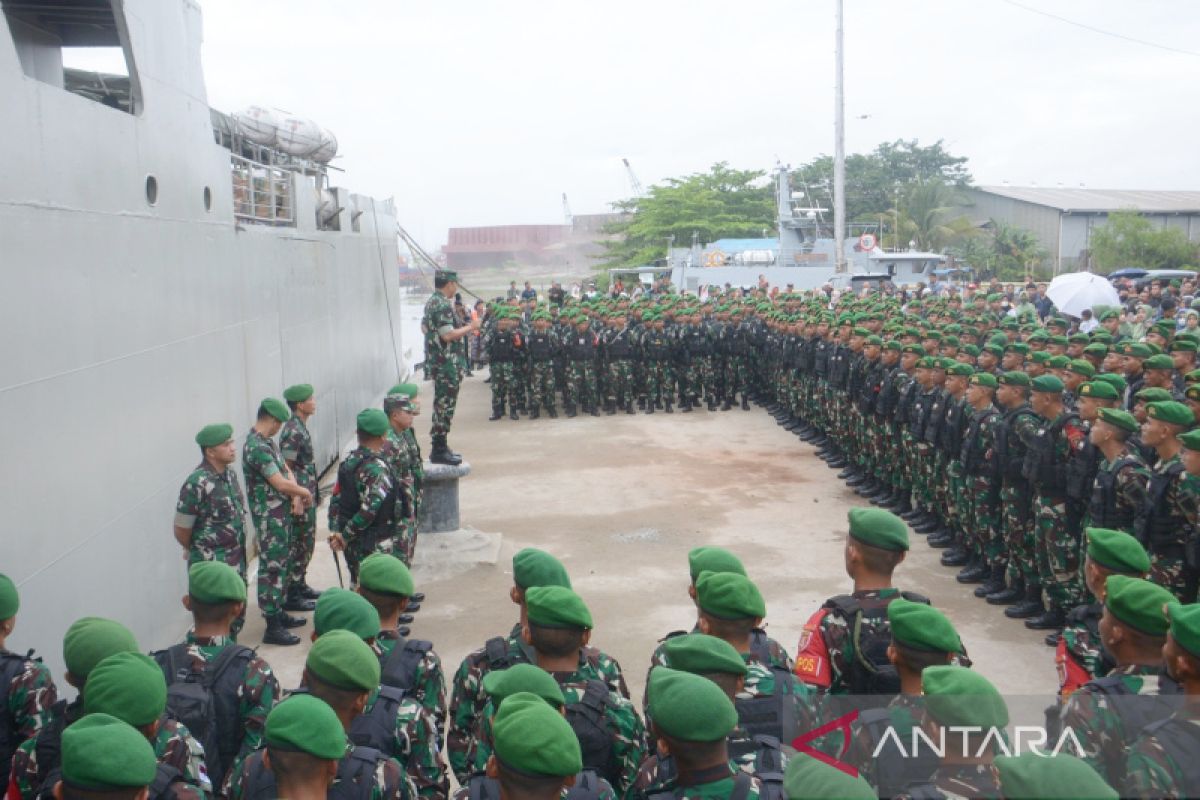 Danrem Antasari motivasi 400 prajurit Yonif 623 menuju penugasan di Papua Barat