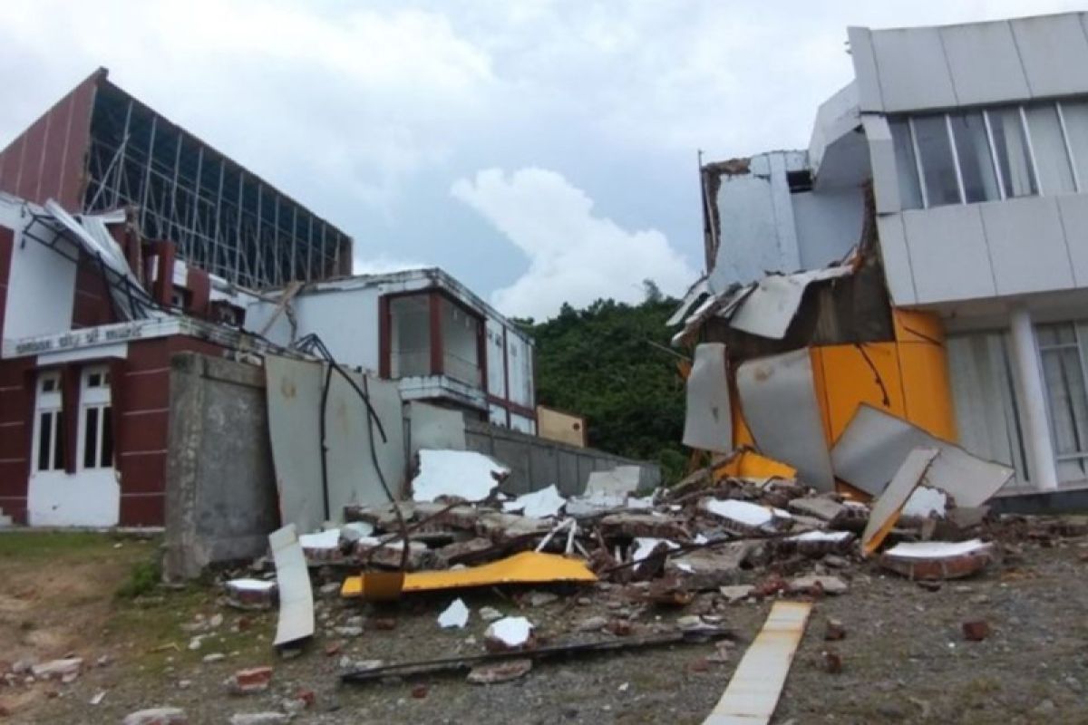 Pemkot Ambon lelang 25 unit kendaraan dinas dan dua bangunan