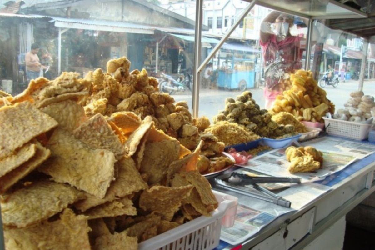 Hati-hati makan gorengan saat berbuka orang dengan maag