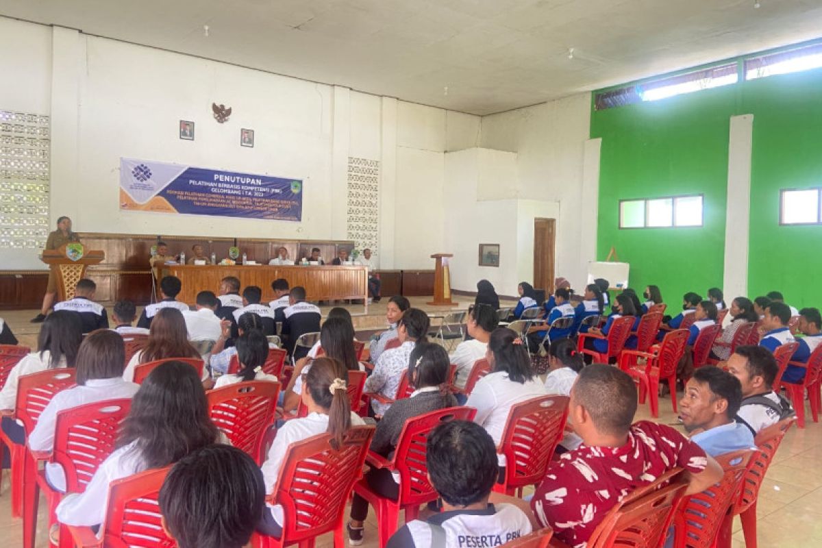 Pemkab Mabar latih 112 pemuda kompeten kerja di Labuan Bajo