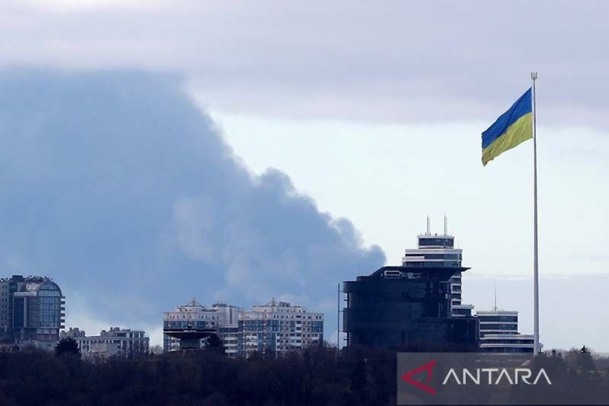 Serangan artileri Rusia tewaskan dua, lukai lima orang di Ukraina