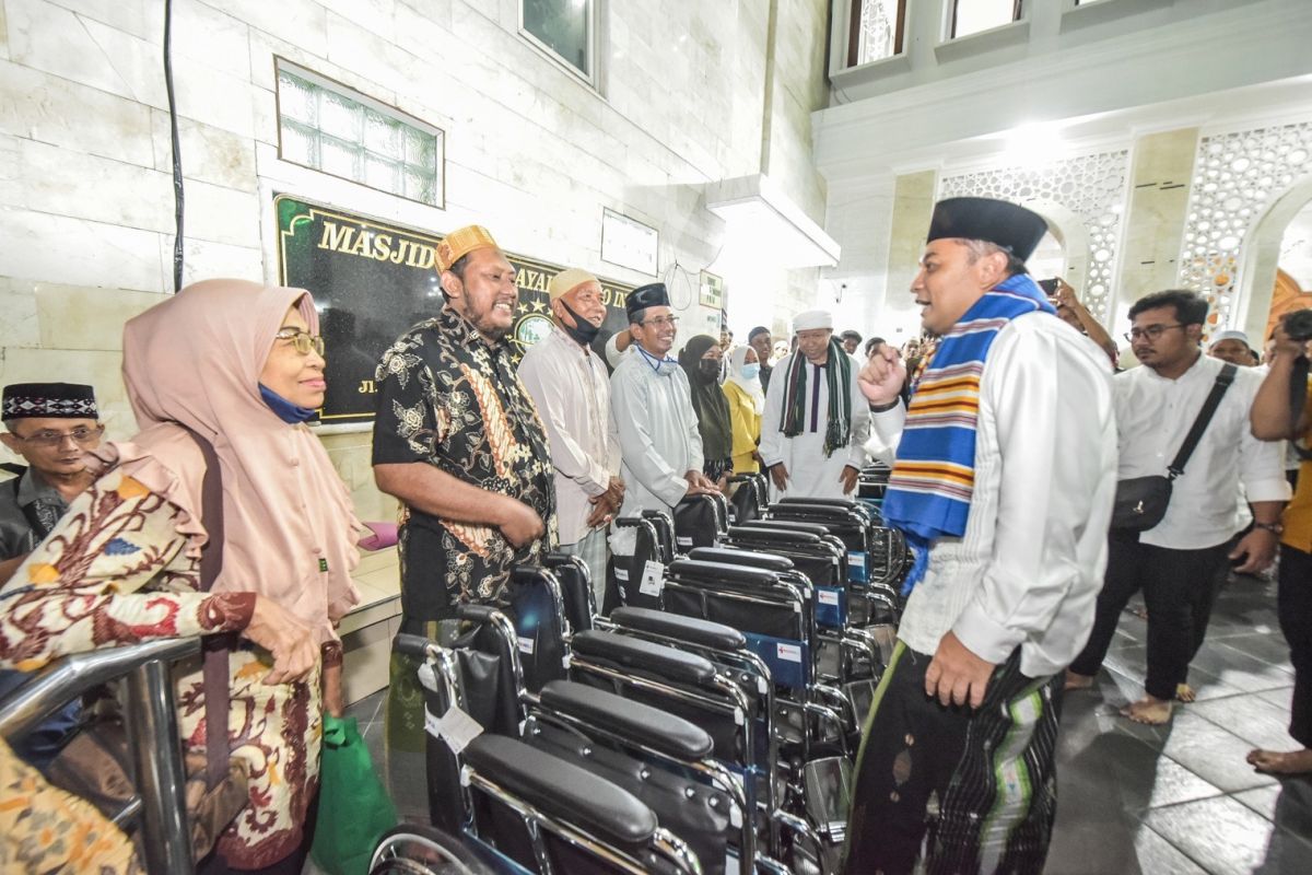 Pemkot dan Baznas terus entaskan kemiskinan di Surabaya