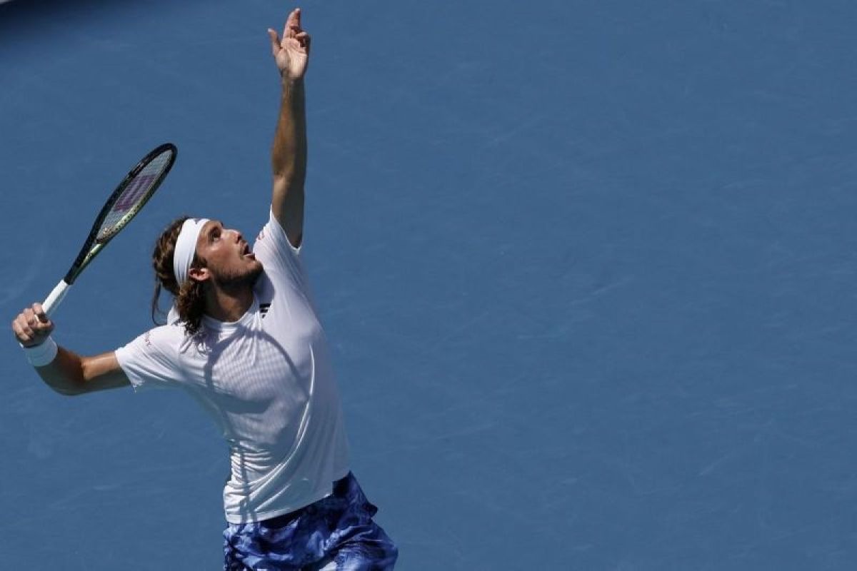 Stefanos Tsitsipas mulai penampilannya di Miami Open dengan kemenangan