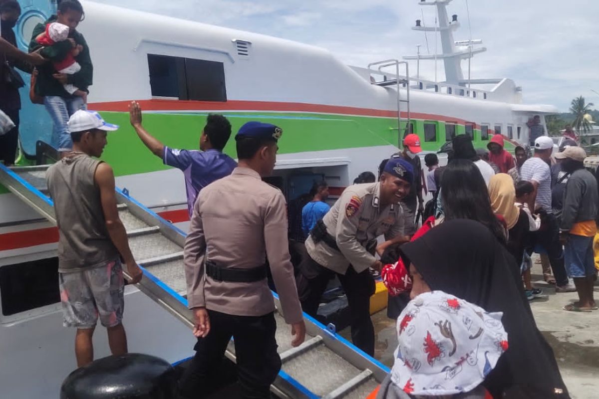 Polairud gelar patroli pastikan keamanan di perairan  Maluku