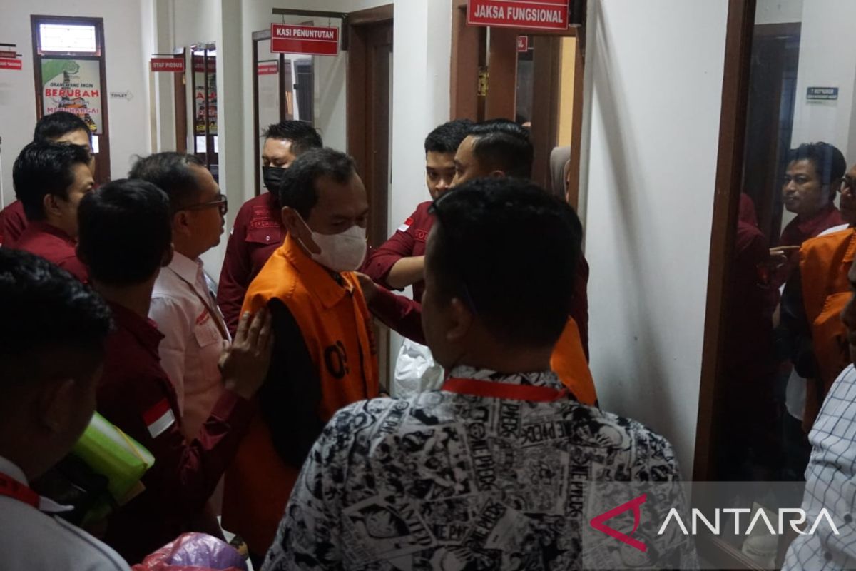 Babel kemarin, Wakil Ketua DPRD terjerat Tipikor hingga perambah Tahura Bukit Mangkol