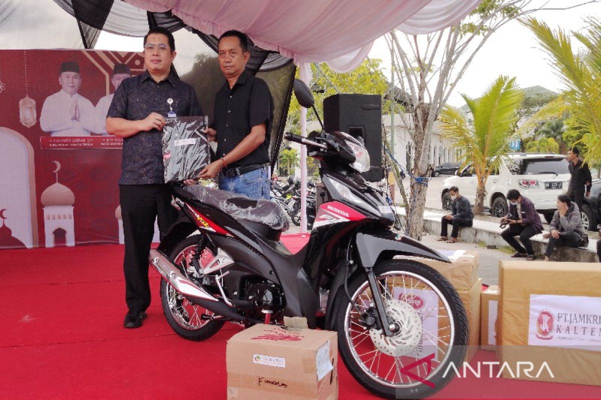 Bank Kalteng semarakkan Pasar Ramadhan Kapakat Itah Berkah dengan hadiah sepeda motor