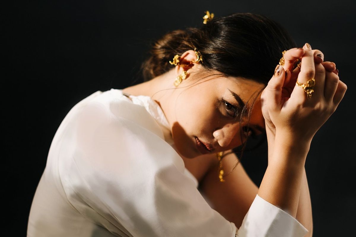 Solois Tiara Effendy luapkan emosi lewat single "Jika Bisa Lupa"