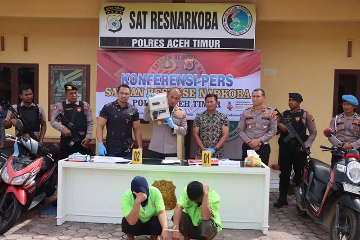 Polres Aceh Timur tangkap sejoli diduga edarkan narkoba dan miliki senjata api