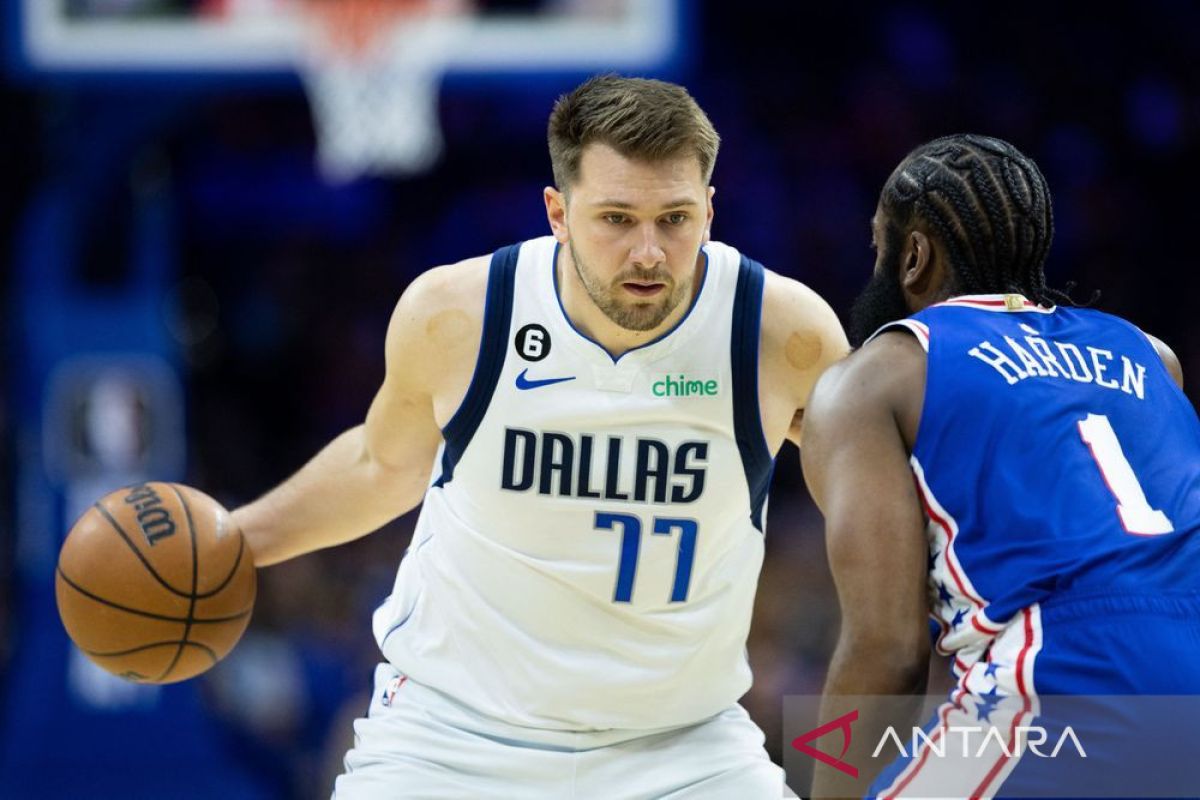 Triple-double Luka Doncic hancurkan debut Wembanyama