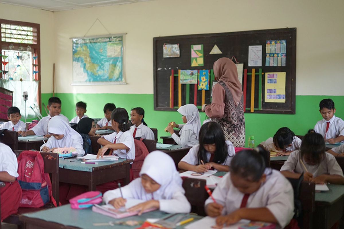 Tingkatkan pendidikan anak bangsa, UMP gelar pengabdian di Bangka Belitung