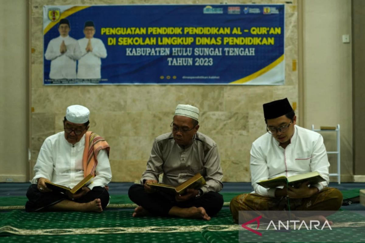Bupati HST : pejabat harus baca Al Quran