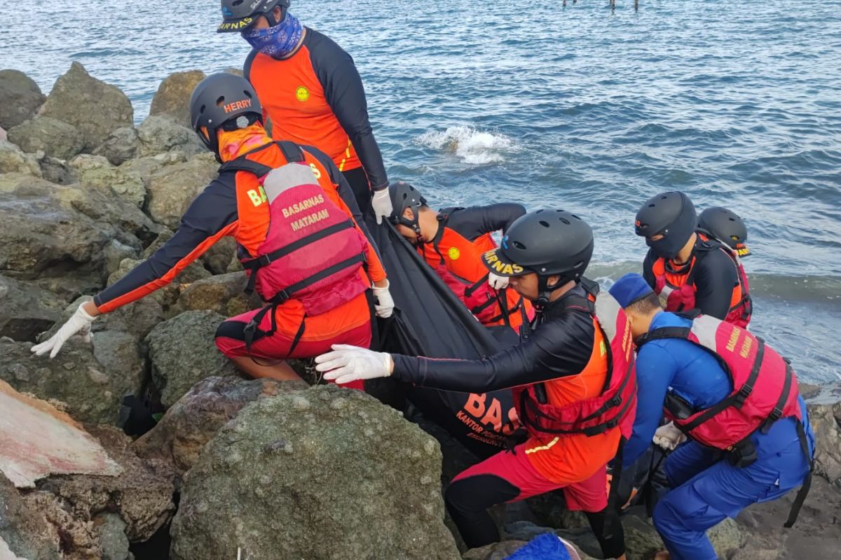 Korban terakhir akibat kapal terbakar di laut Lombok ditemukan