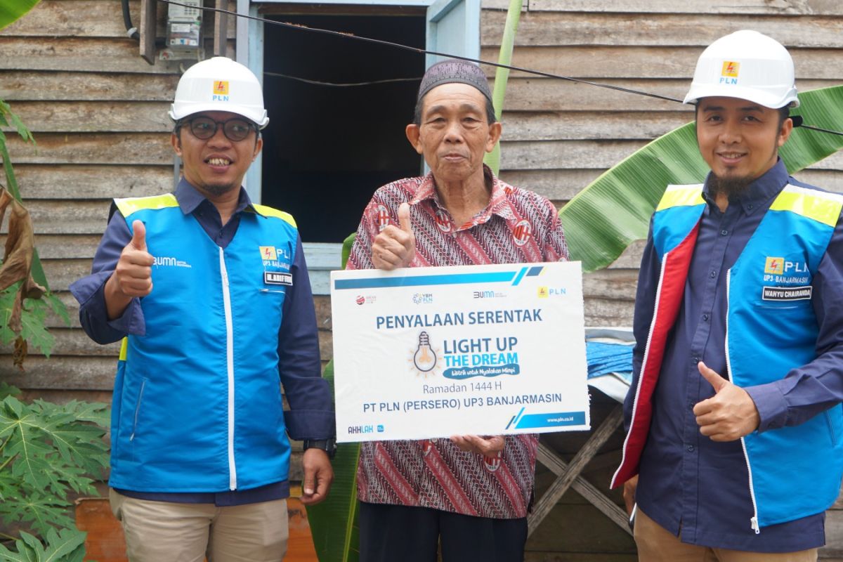 PLN sukses nyalakan mimpi 3.024 warga melalui program Light Up the Dream